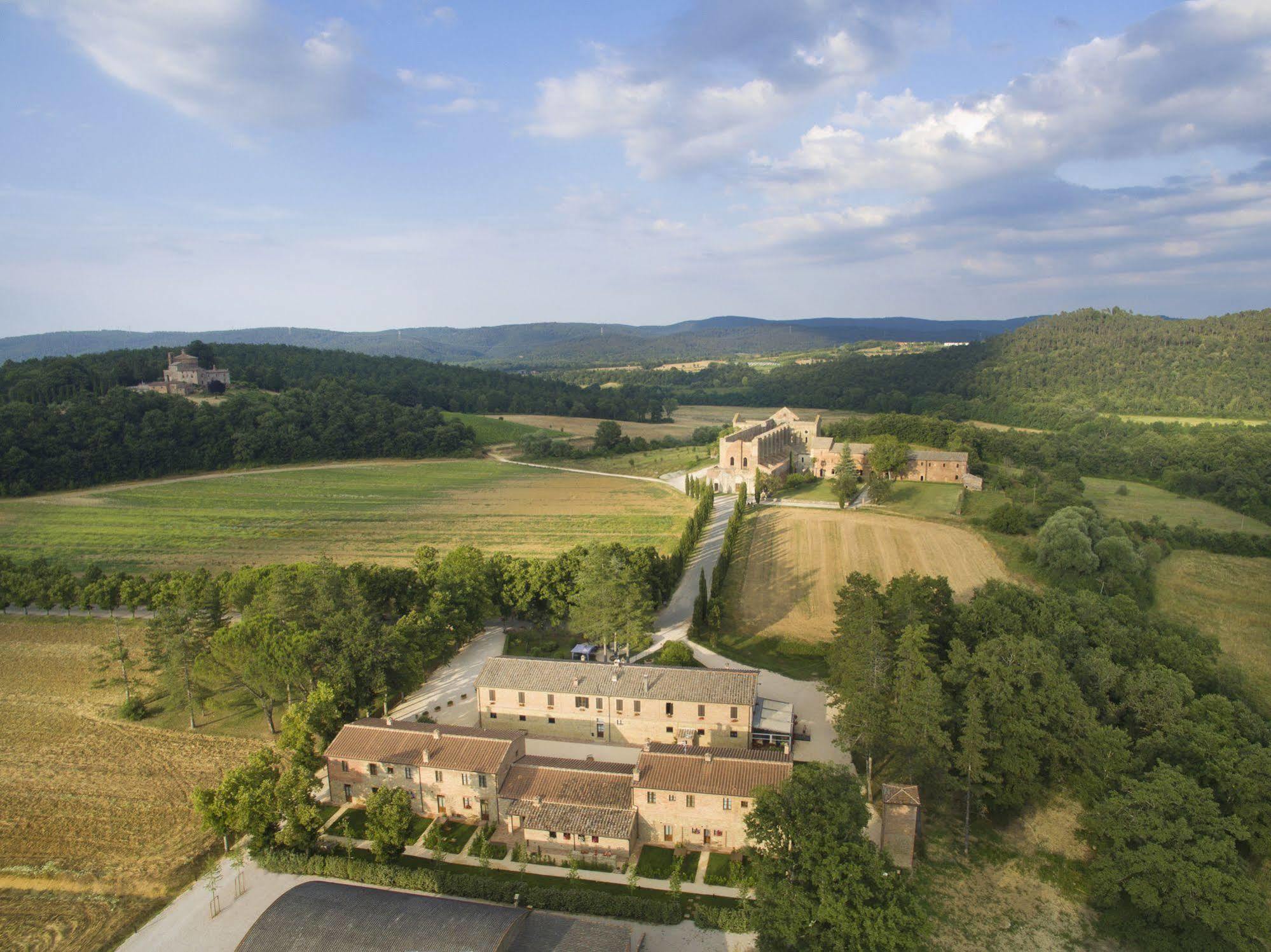 الشقق الفندقية شيسدينوفي  Casale San Galgano المظهر الخارجي الصورة